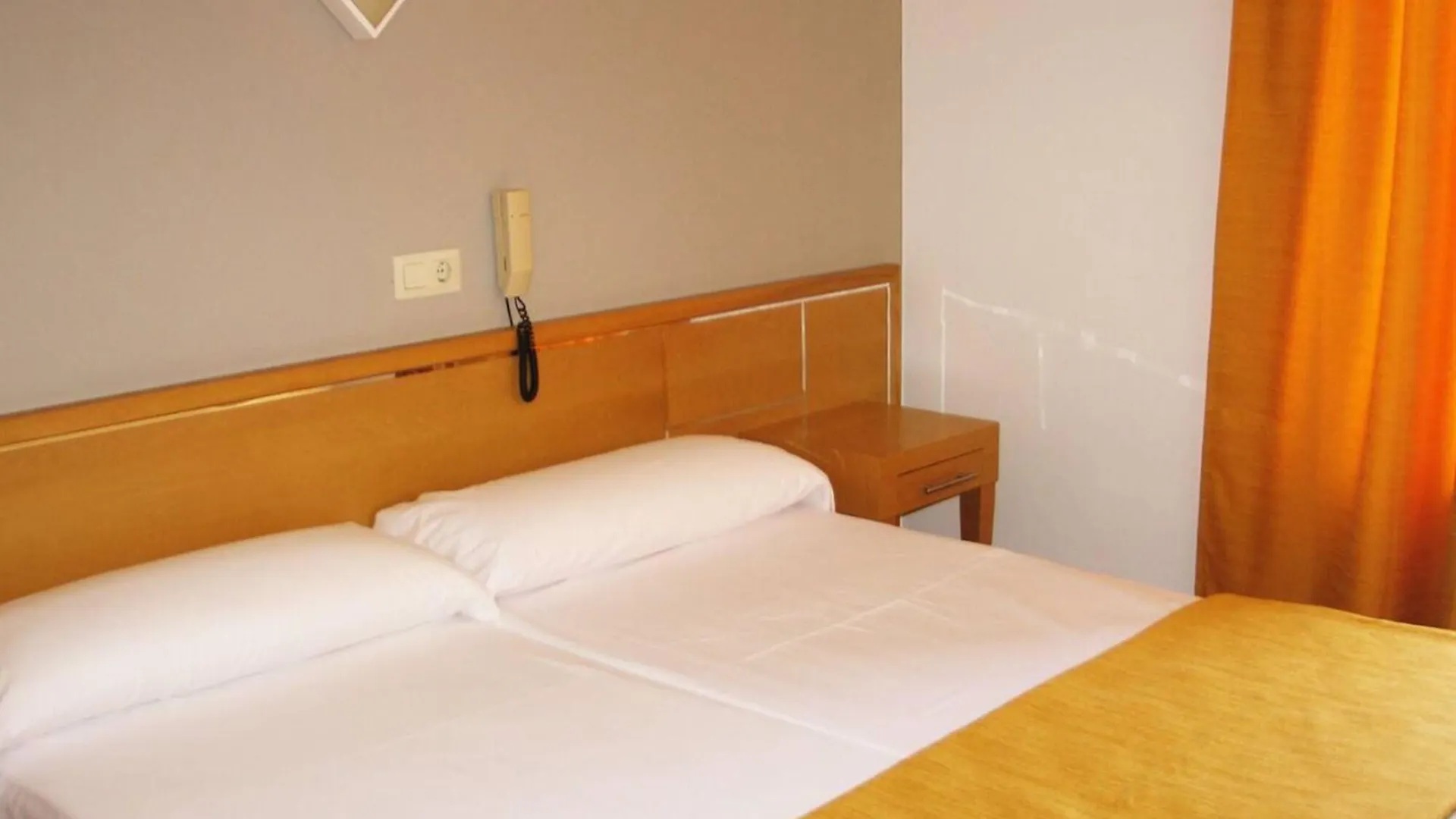 Hotel Bellavista Кала Ратьяда
